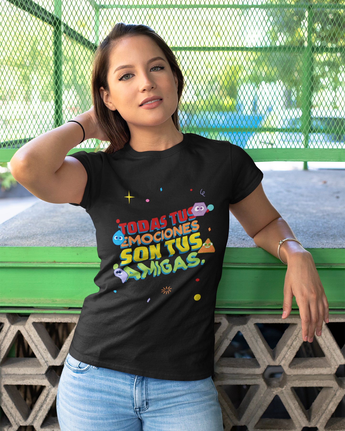 Women’s Curved Hem Cotton Tee – Soft, Breathable & Timeless